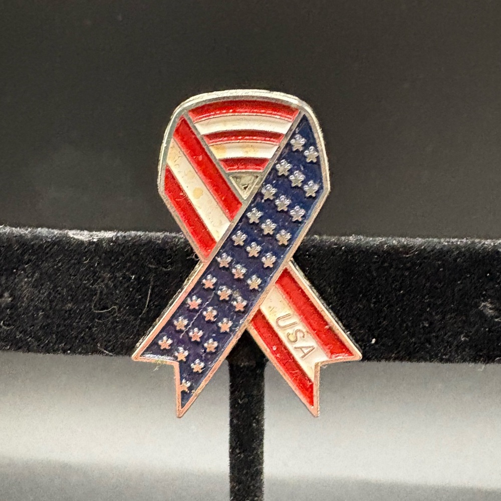 3/$10 USA Ribbon Pin